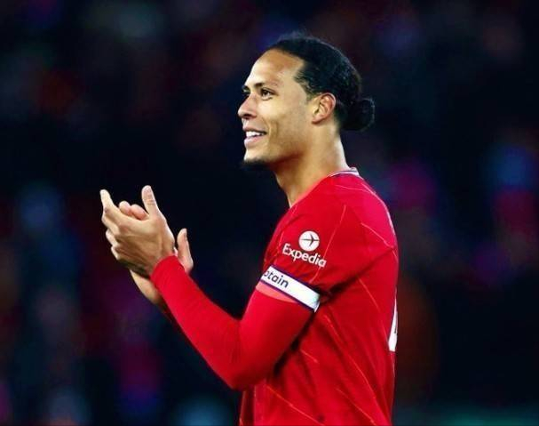 进球大战 巴黎圣日耳曼3-3斯特拉斯堡仅1分领跑