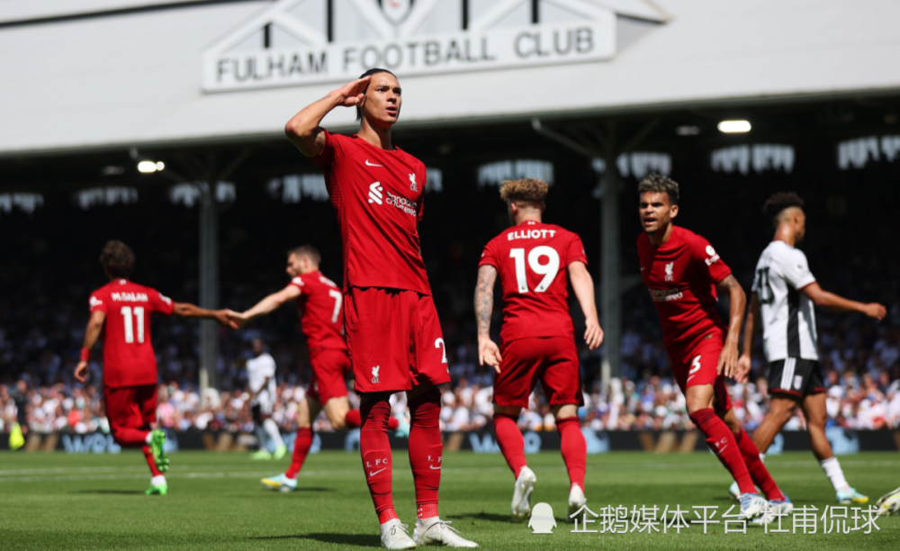 油管主播坐12小时飞机将《宝可梦》卡带送还原主人