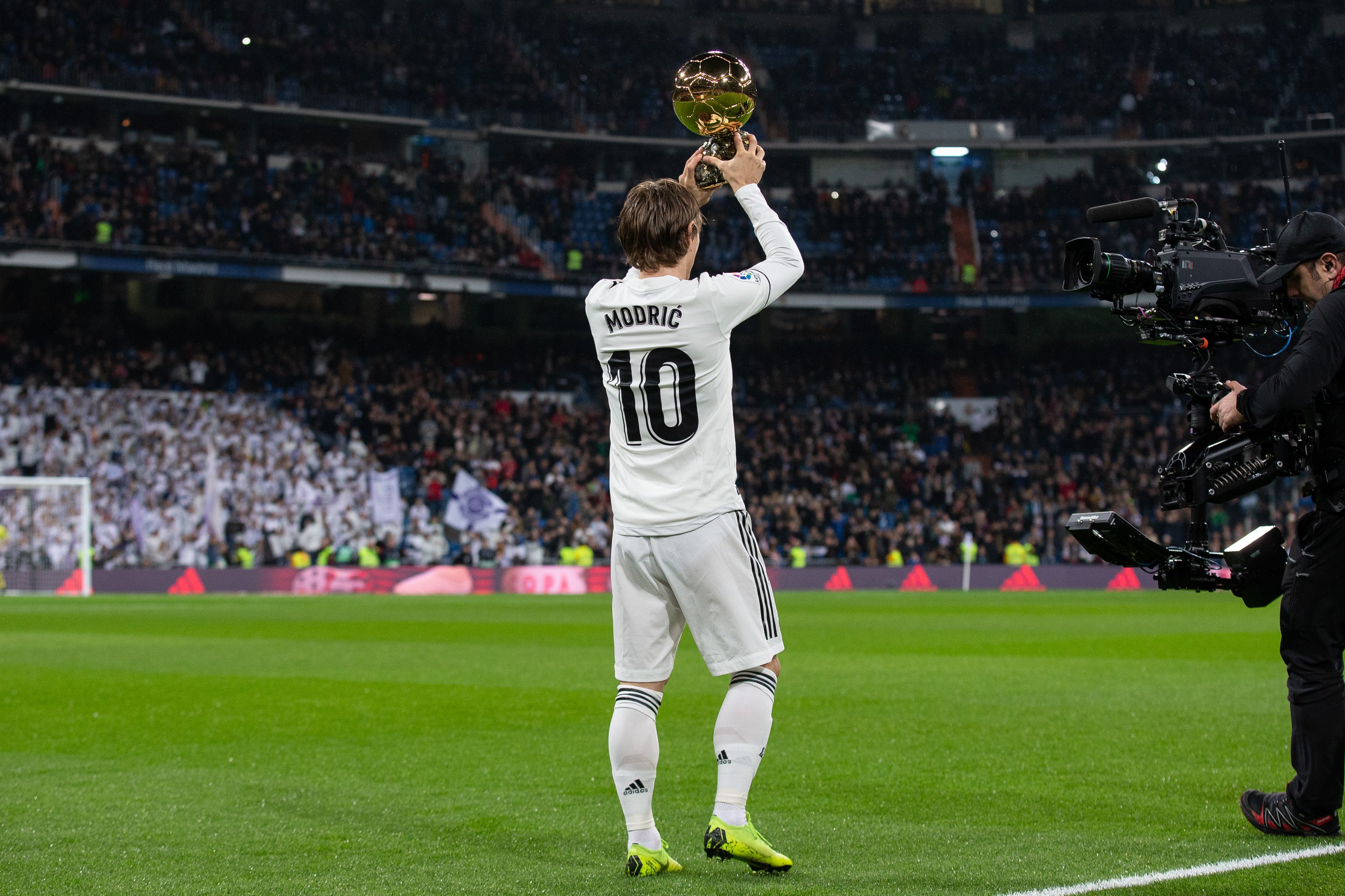 [德甲]拜尔头球破门 多特蒙德先下一城