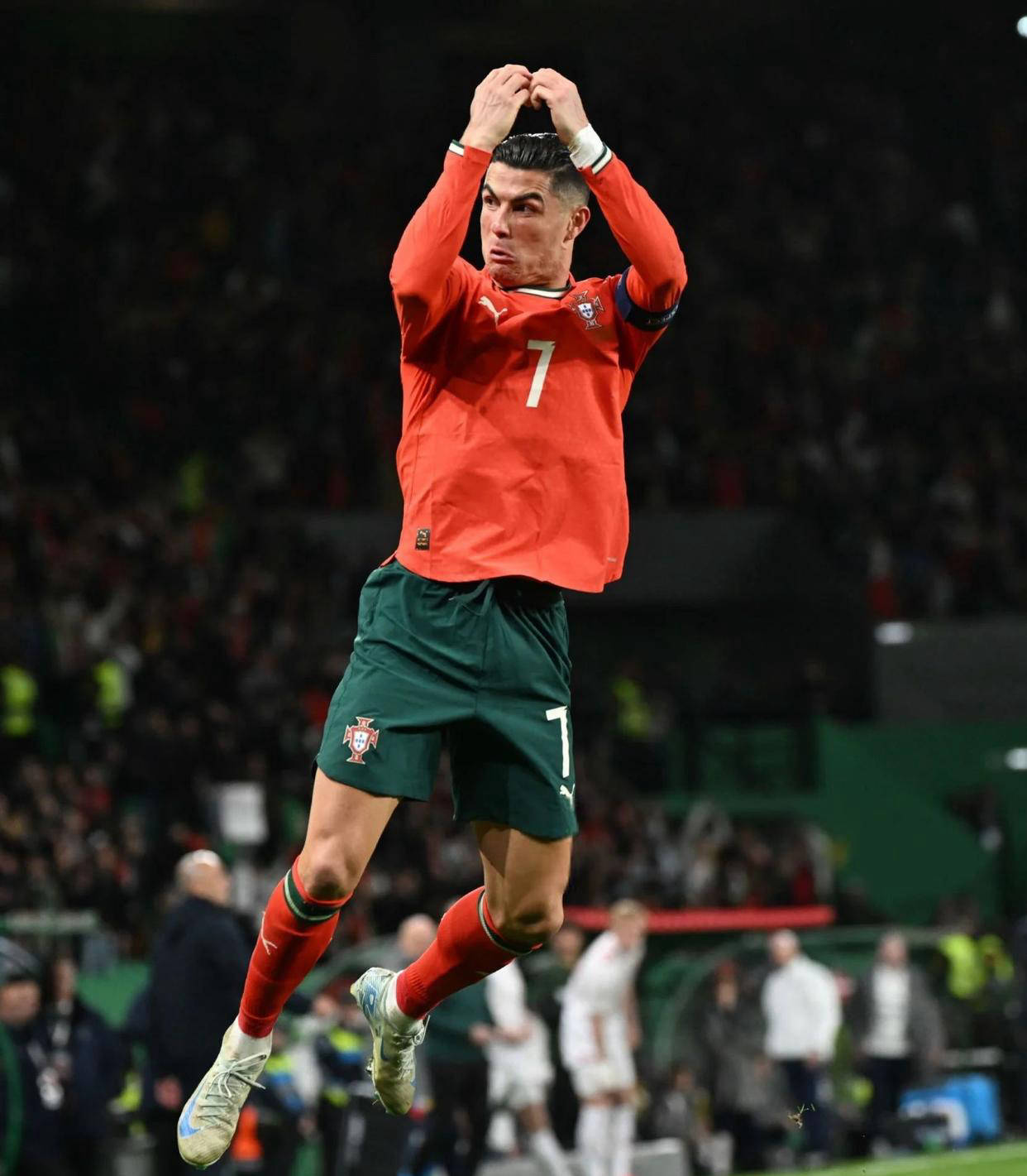 罗马诺：尤文有意冬窗签回小基耶萨，已经进行正式接触