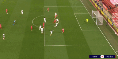 《最终幻想7：重制版》团队曾考虑缩小破坏剑 但因标志性过强作罢