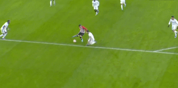 北京遭致命打击！周琦眼部受伤