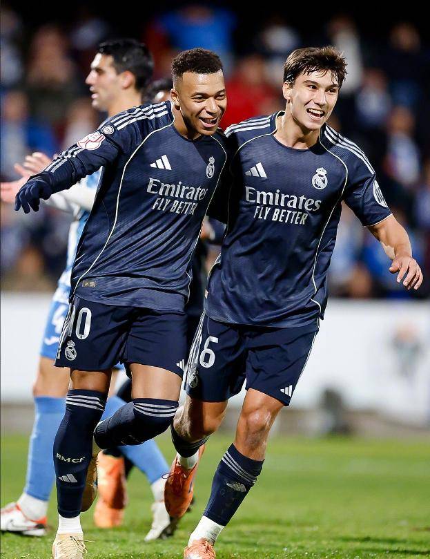 《堡垒之夜》×《死神》破界联动！12月21日新皮肤降临